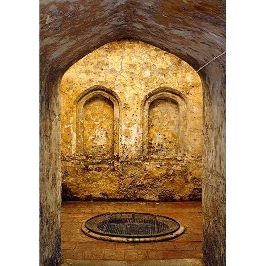 The passage leading to the middle chamber https://www.english-heritage.org.uk/visit/places/coombe-conduit/history/